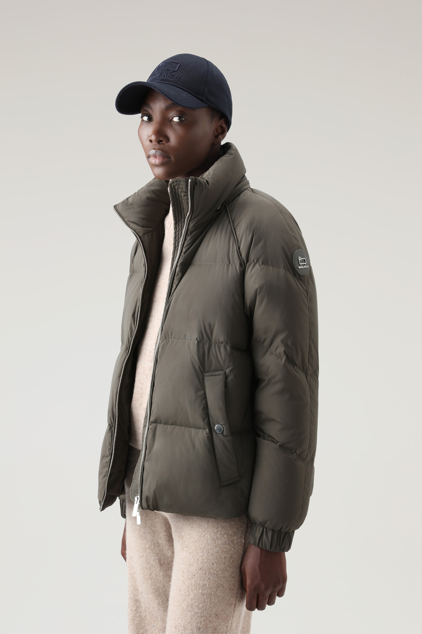 Alsea Short Daunenjacke mit abnehmbarer Kapuze photo 4 | Woolrich