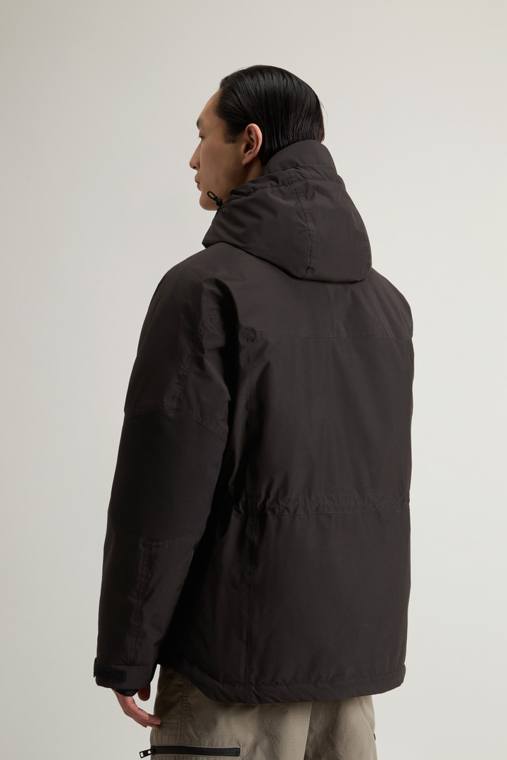 Mountain Jacket in WINDSTOPPER GORE-TEX Black photo 3 | Woolrich