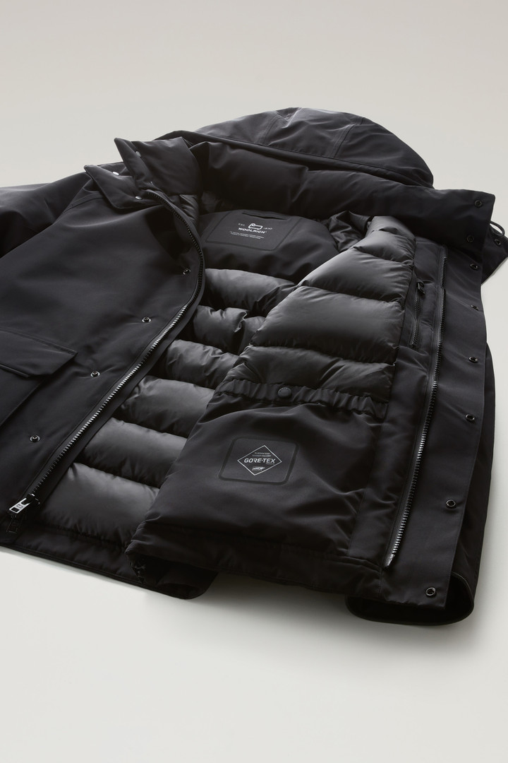 Waterproof Aleutian Supreme Parka in GORE-TEX Black photo 5 | Woolrich