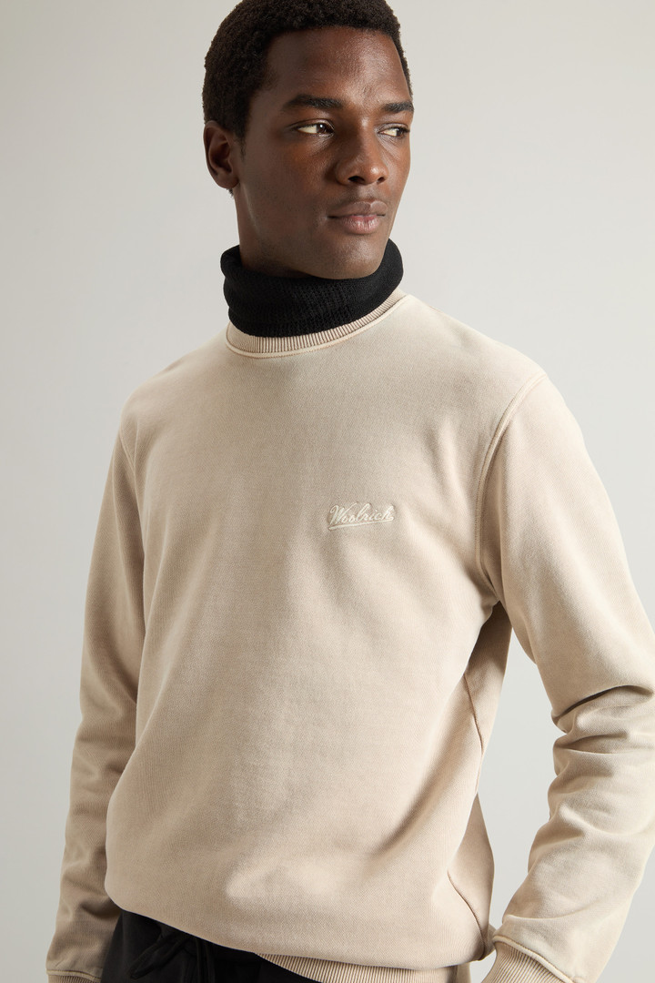 Garment-Dyed Crewneck Sweatshirt in Pure Cotton with Embroidered Logo Beige photo 4 | Woolrich