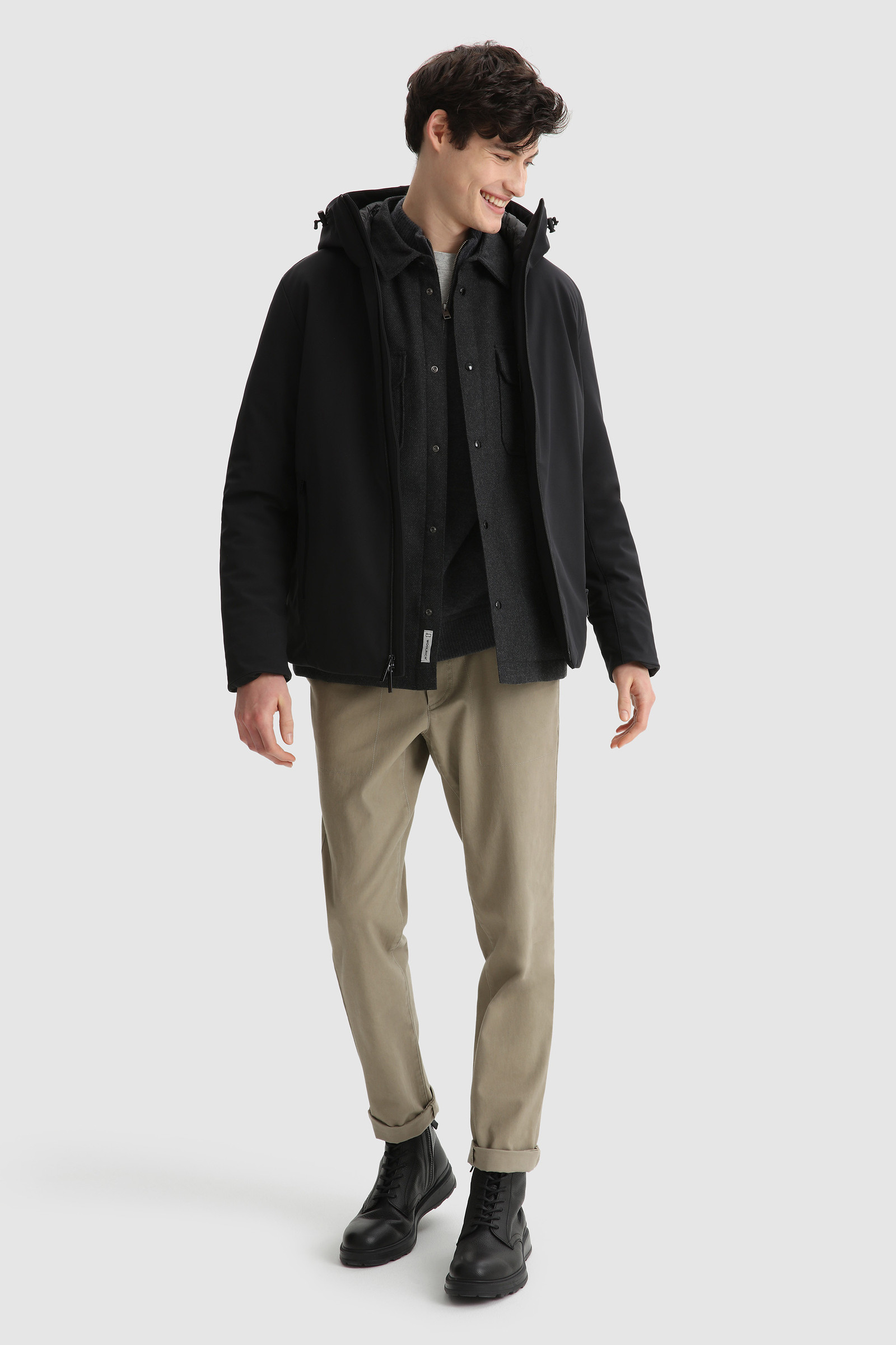 Pacific Soft Shell Jacket Black photo 2 | Woolrich