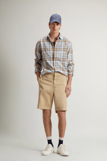 Garment-Dyed Cargo Shorts in Cotton Twill Beige photo 1 | Woolrich