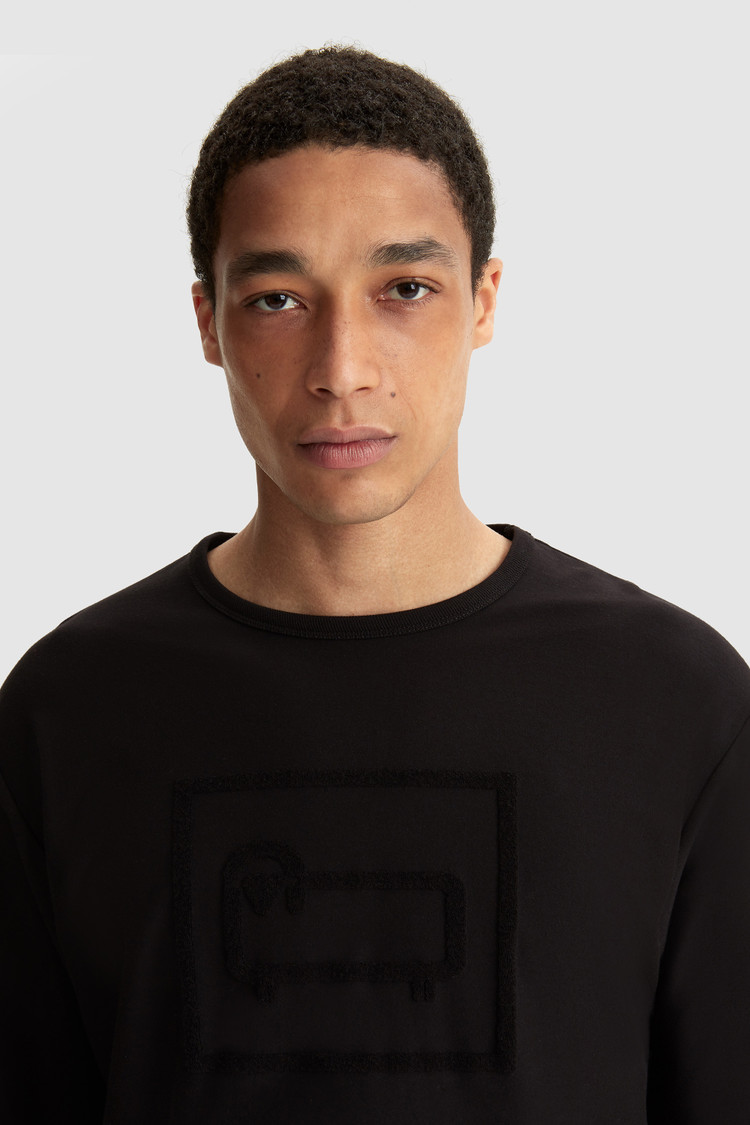 Compile long-sleeve tee