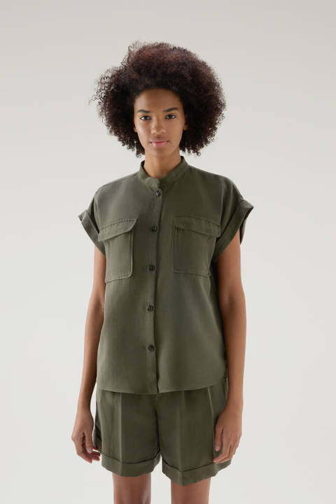 Shirt aus einer Leinen-Mischung mit kurzen Ärmeln Grün | Woolrich