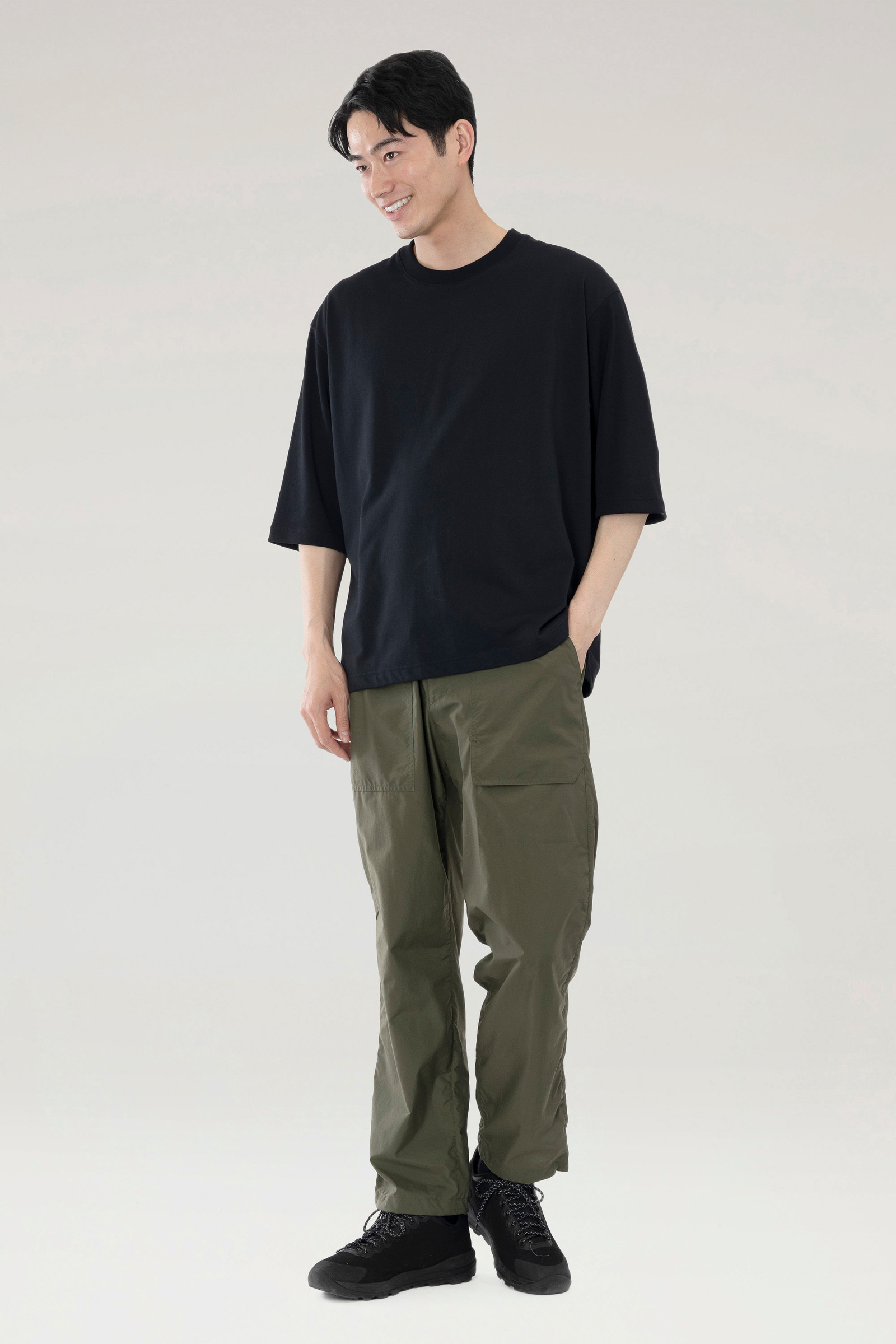 Men's Ranch Pants in Recycled Nylon Green | Woolrich USA