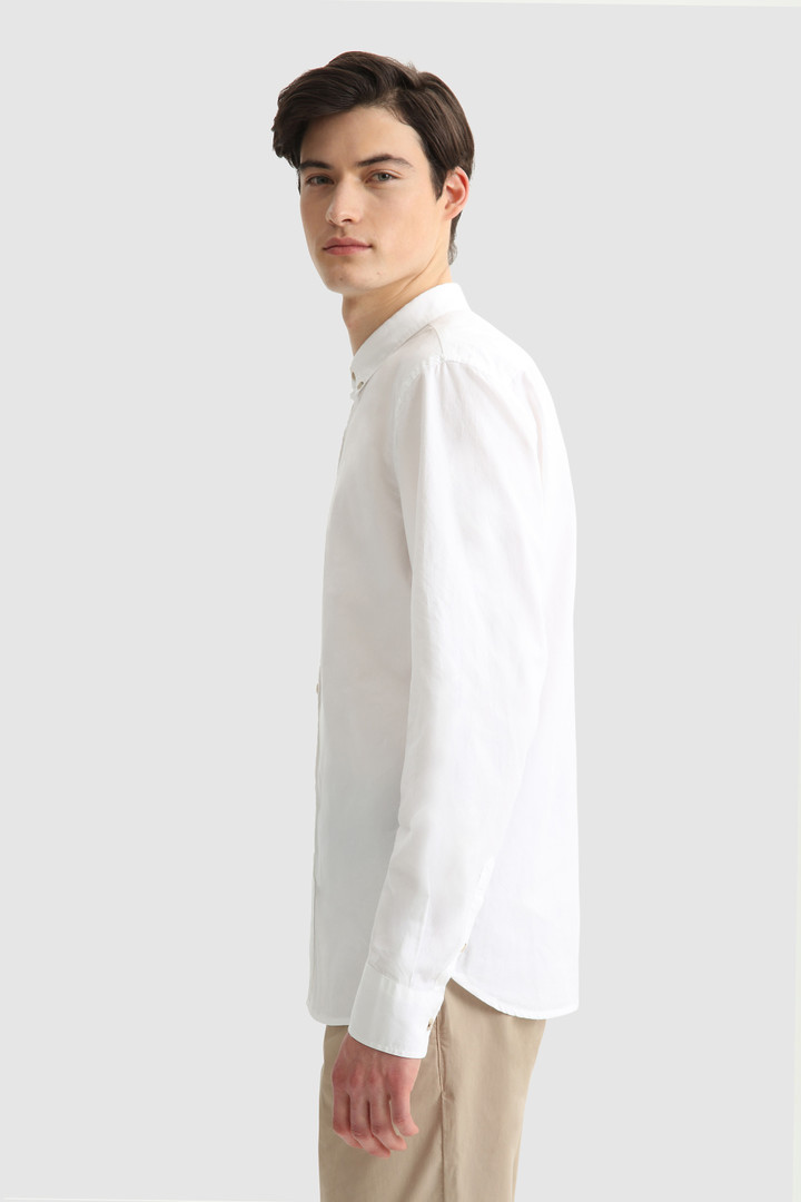 Camicia Oxford in cotone leggero tinto in capo