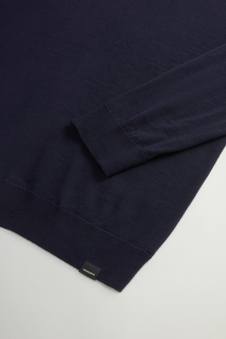 Crewneck Sweater in Pure Merino Virgin Wool Blue photo 7 | Woolrich