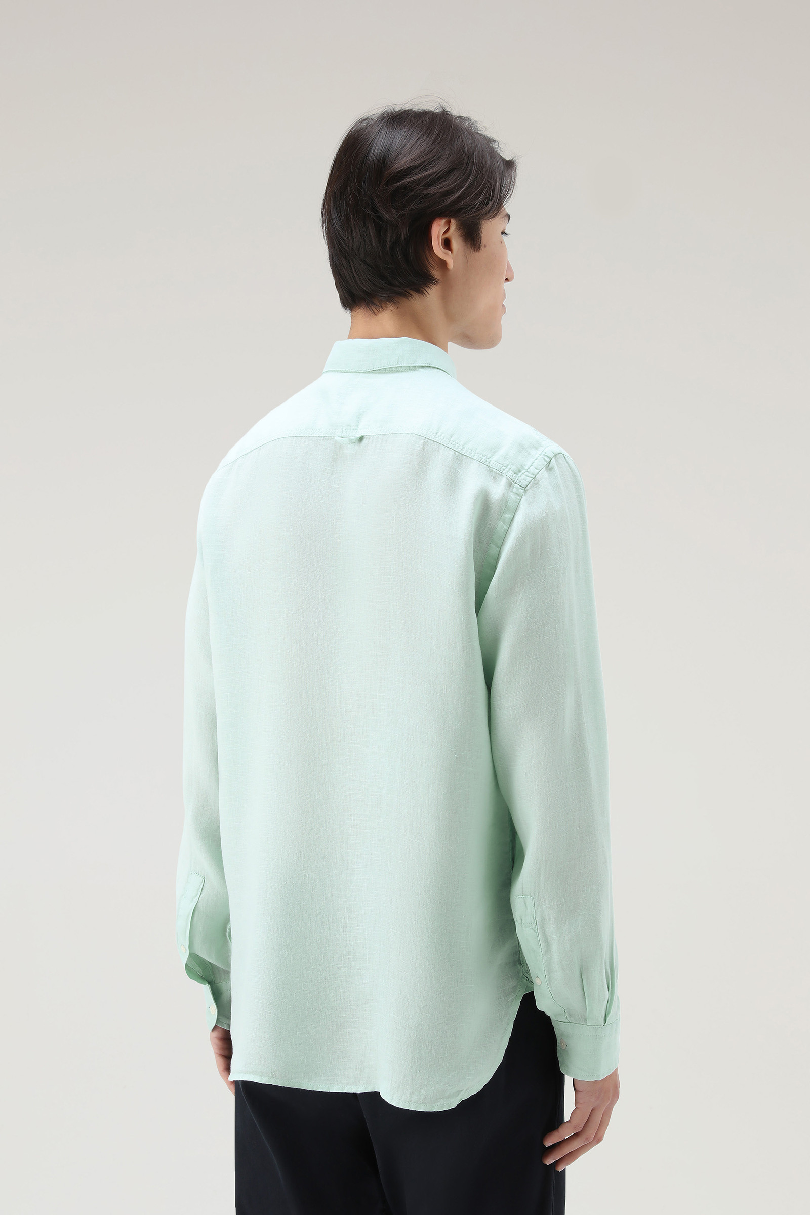 Stückgefärbtes Shirt aus reinem Leinen grün photo 3 | Woolrich