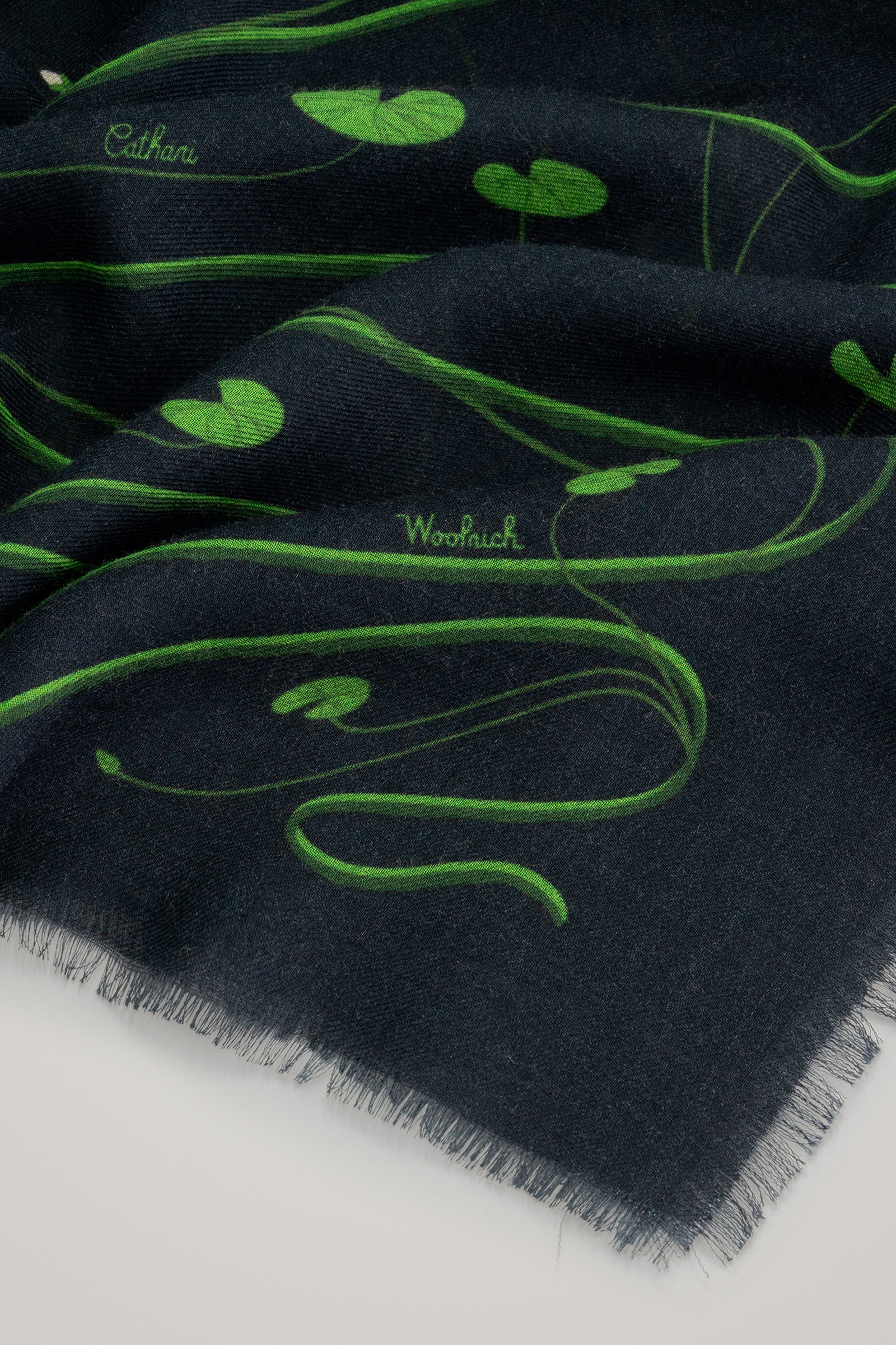 Foulard arré en laine et modal mélangés - Daniëlle Cathari / Woolrich noir photo 5 | Woolrich