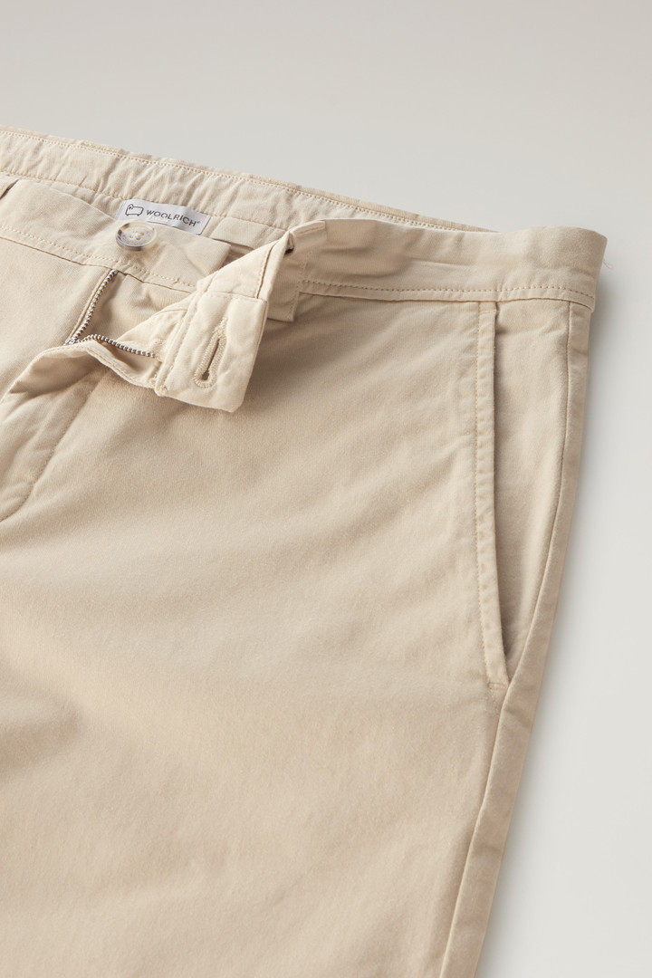 Garment-Dyed Chino Shorts in Stretch Cotton Beige photo 5 | Woolrich