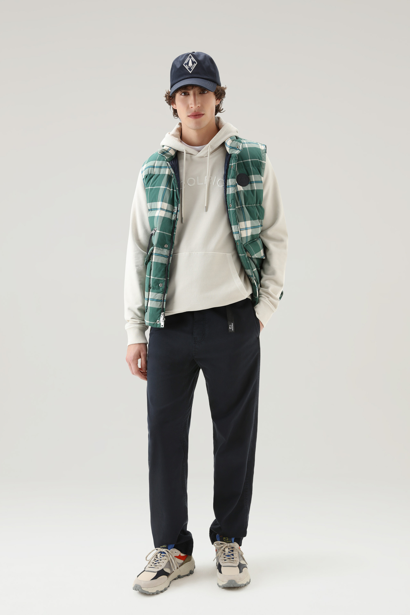Garment-Dyed Chino Pants in Stretch Cotton Blue photo 2 | Woolrich