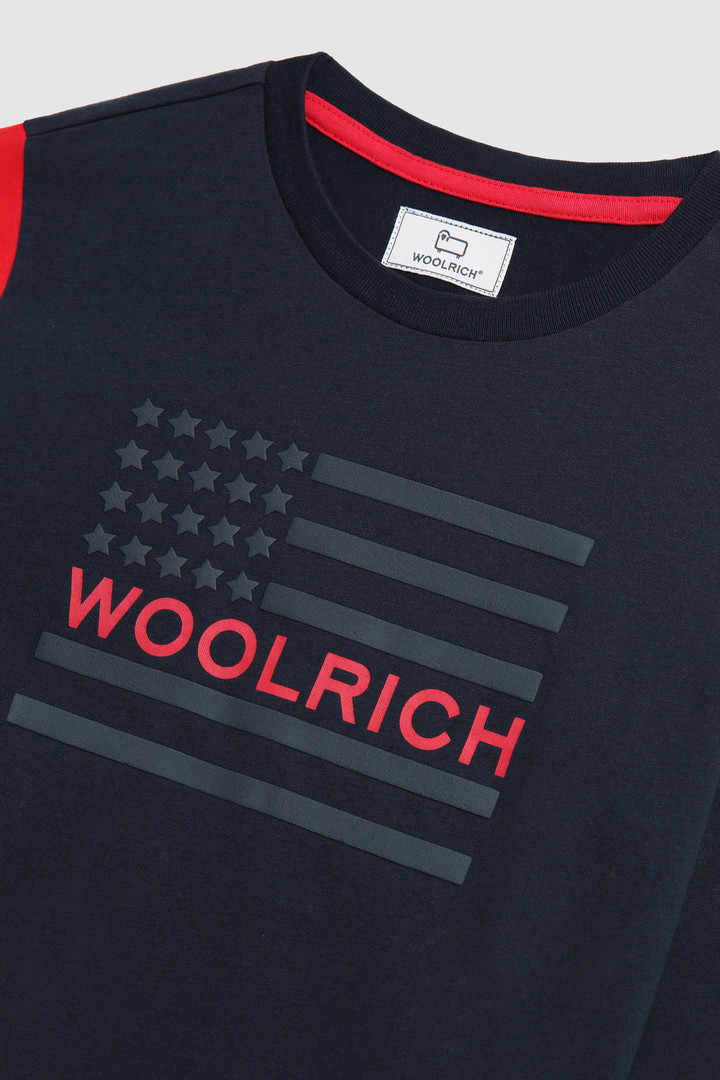Camiseta de cuello redondo con bandera para niño