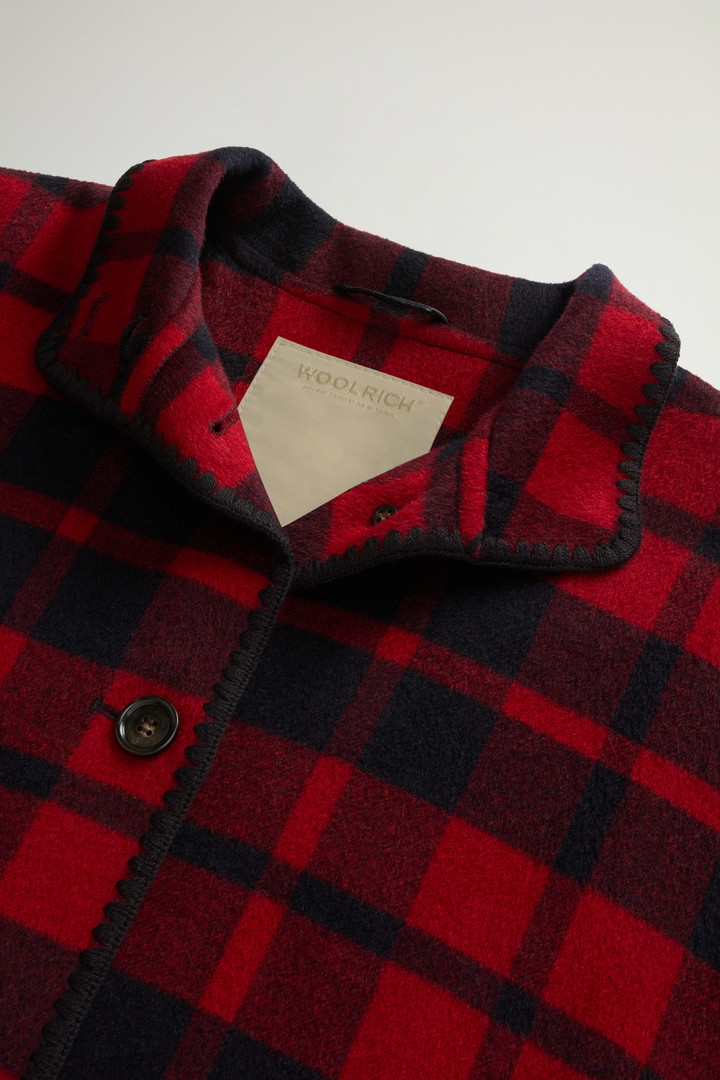 BLANKET CAPE Red photo 6 | Woolrich