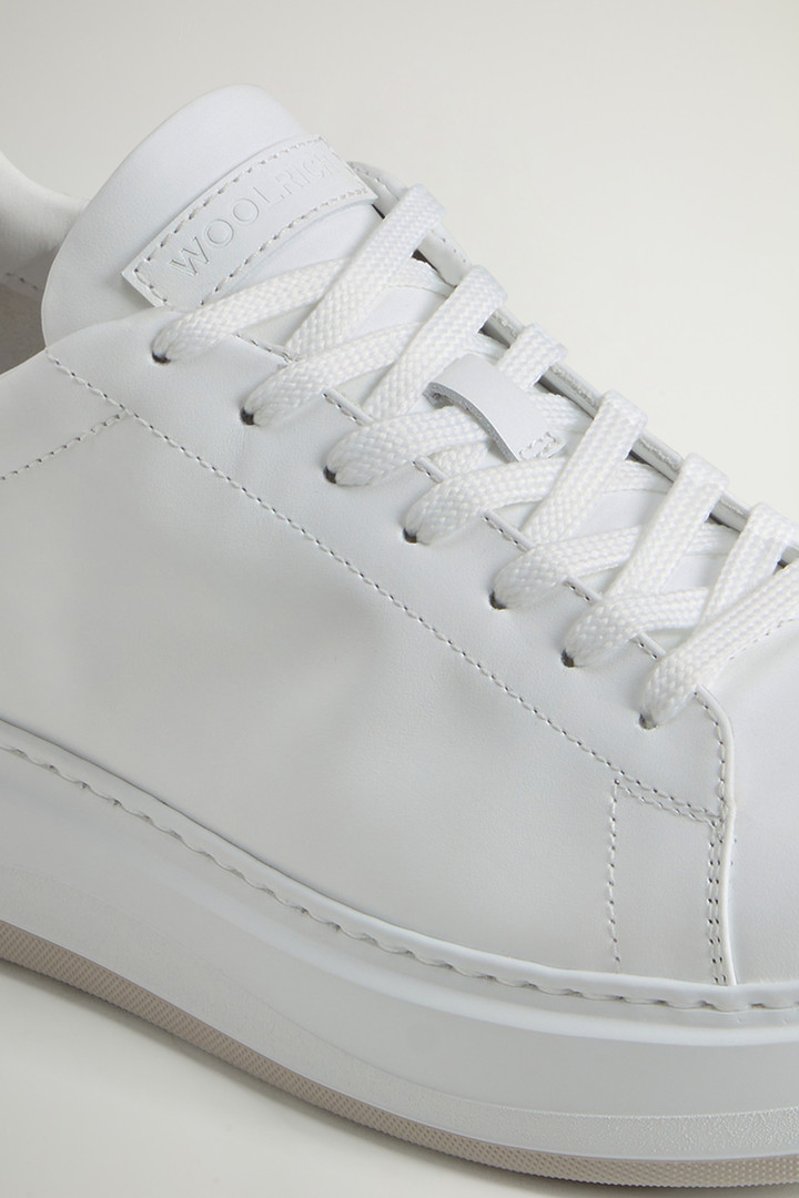 Sneakers Arrow in pelle con dettagli dorati Bianco photo 5 | Woolrich