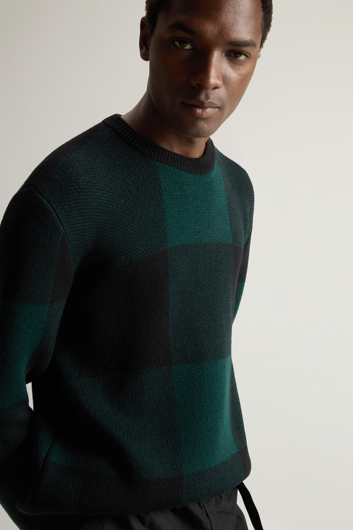 Checked Crewneck Sweater in Pure Merino Virgin Wool Green photo 4 | Woolrich