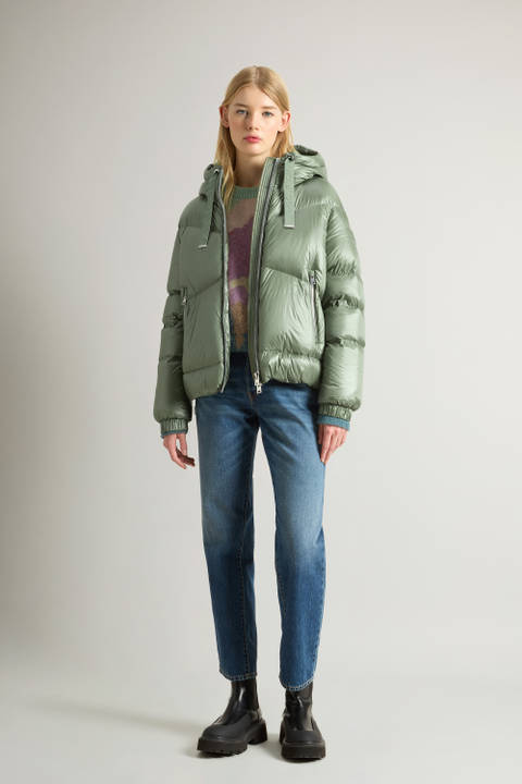 Aliquippa Short Down Jacket in Glossy Nylon Green | Woolrich