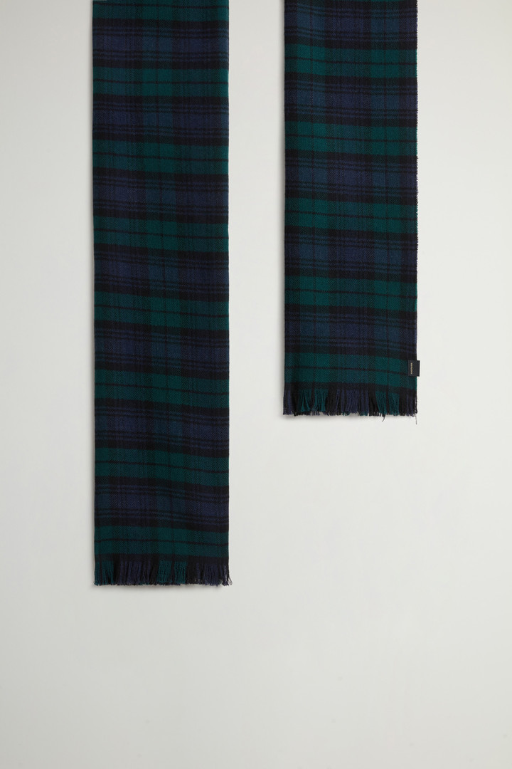 Scarf in Virgin Wool and Cashmere Blend with Checked Pattern Black photo 2 | Woolrich