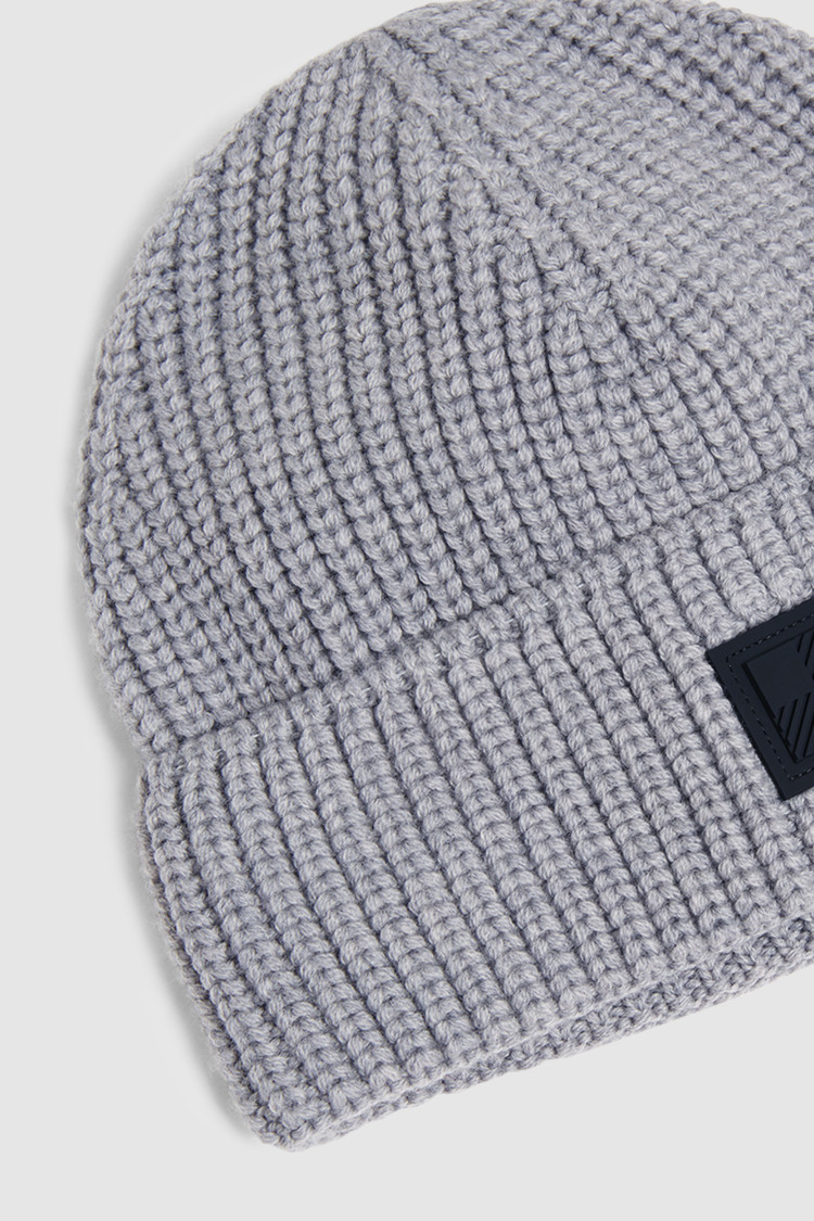 Wool beanie with check logo