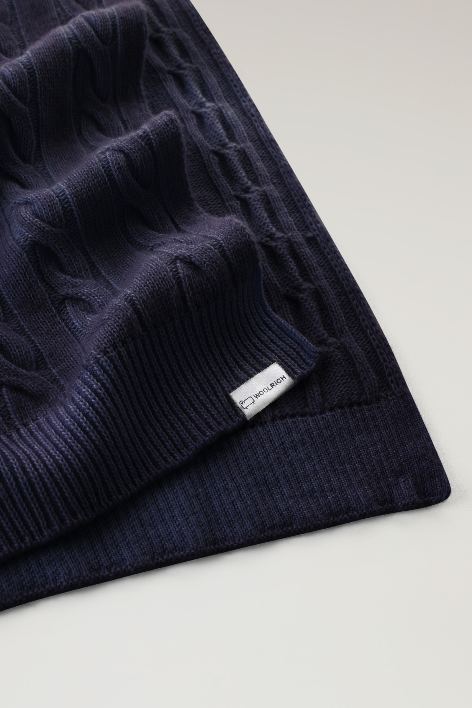 Garment-Dyed Cable-knit Scarf Blue photo 3 | Woolrich