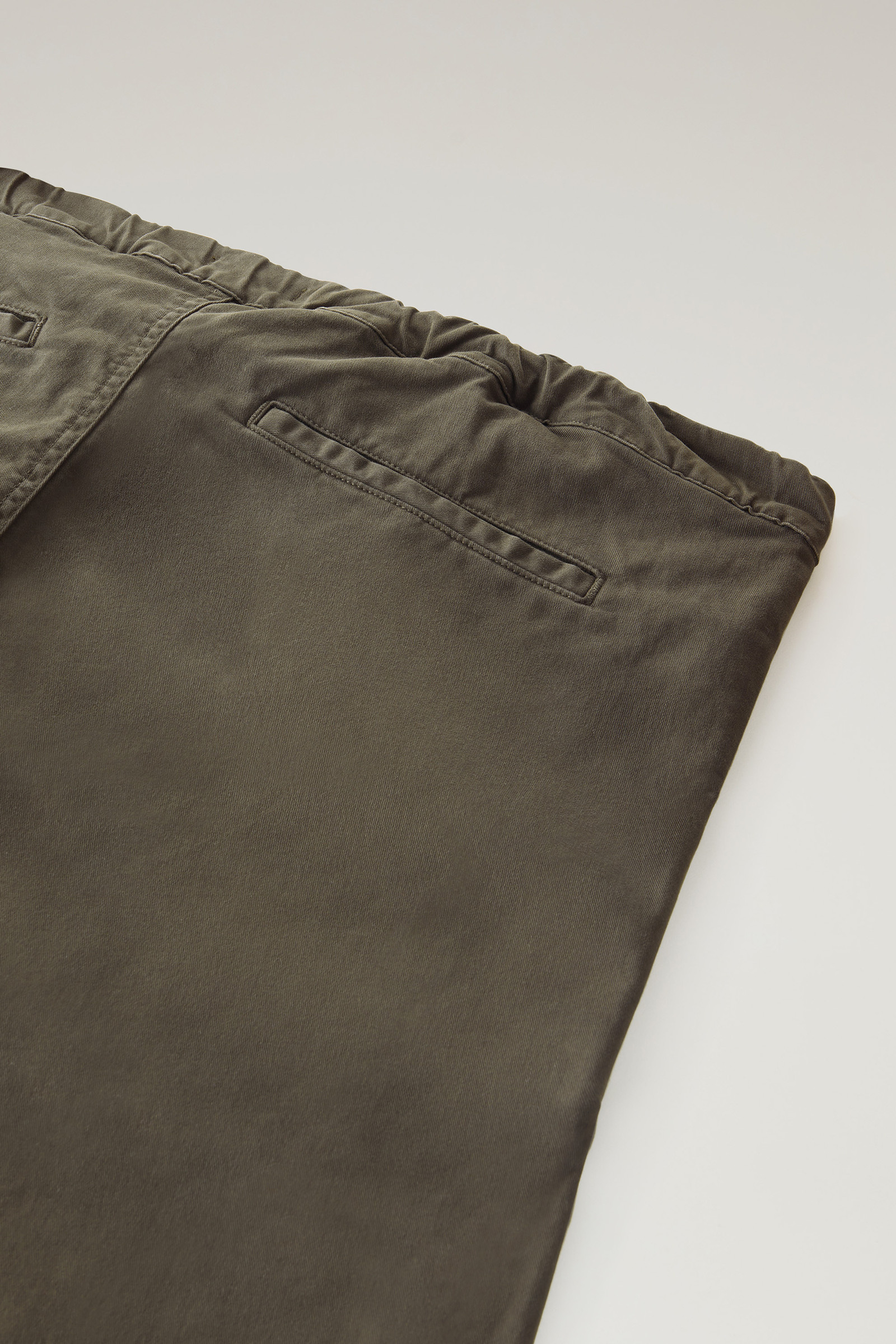 Garment-Dyed Chino Pants in Stretch Cotton Twill - Men - Green