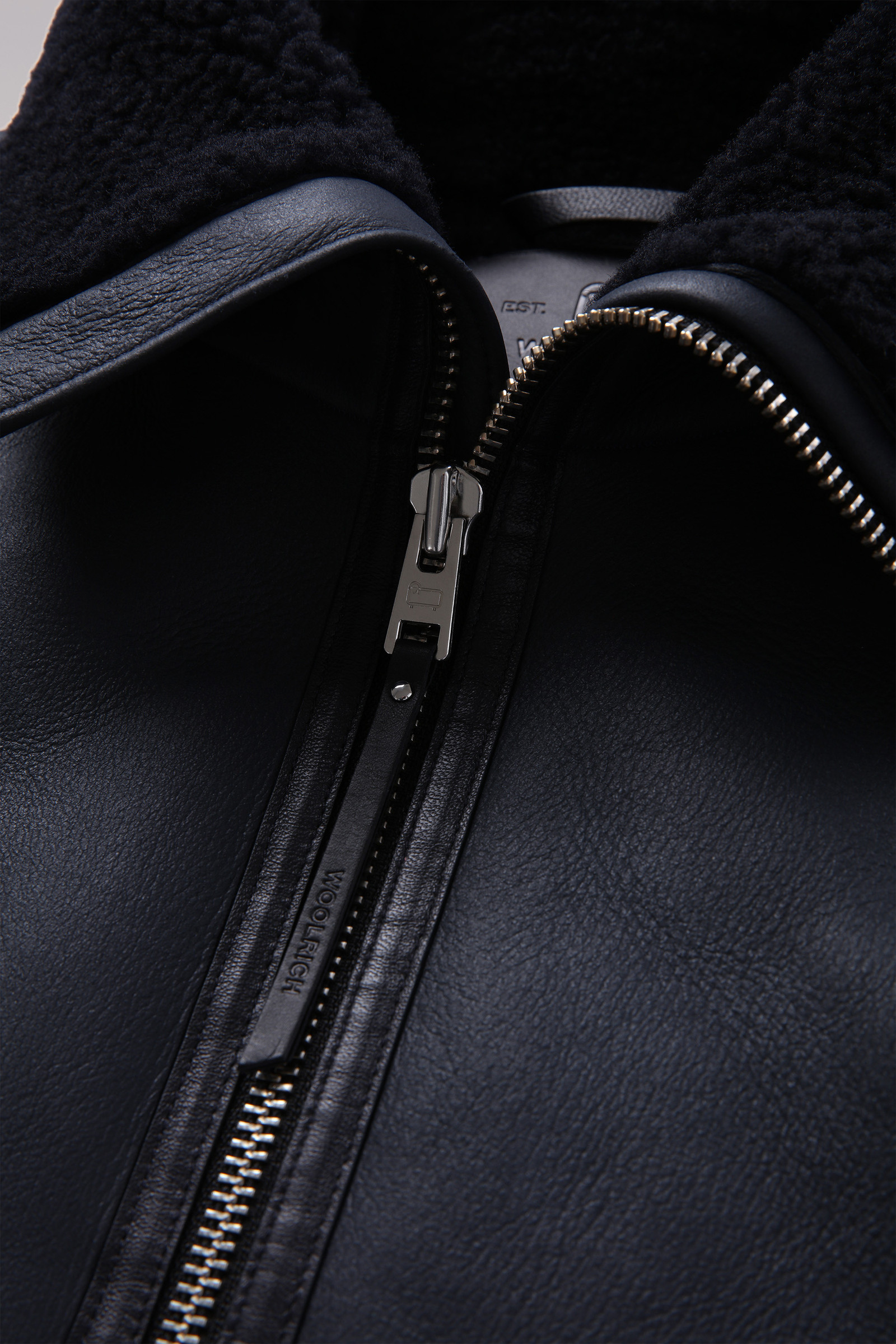 Mantel Harmony aus Merino-Shearling Blau photo 7 | Woolrich