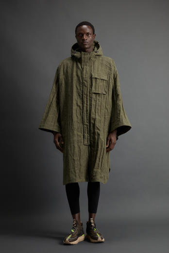 Poncho in Cotton- and Nylon-Blend Olmetex by Todd Snyder Green | Woolrich