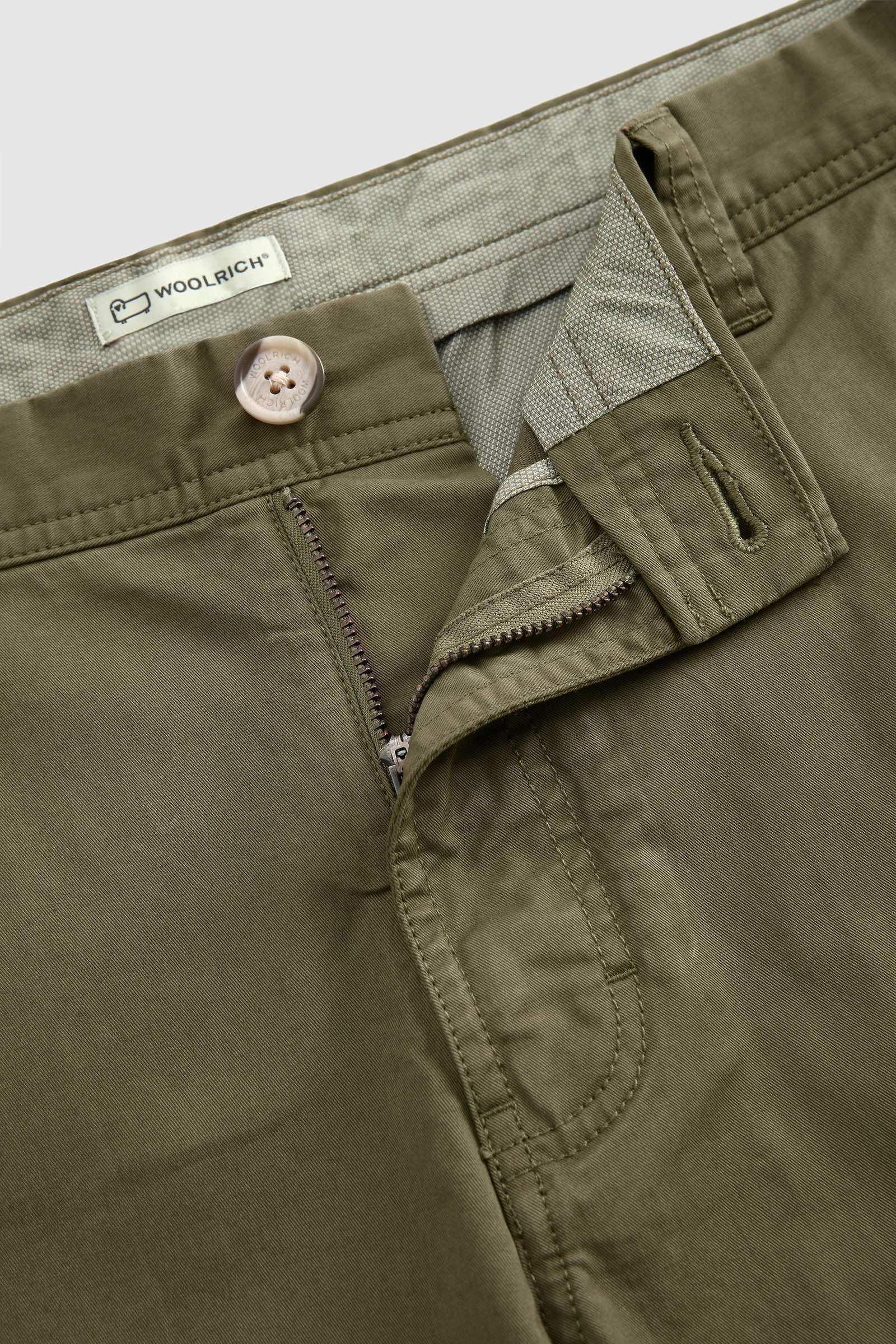Short cargo teint en pièce vert photo 5 | Woolrich