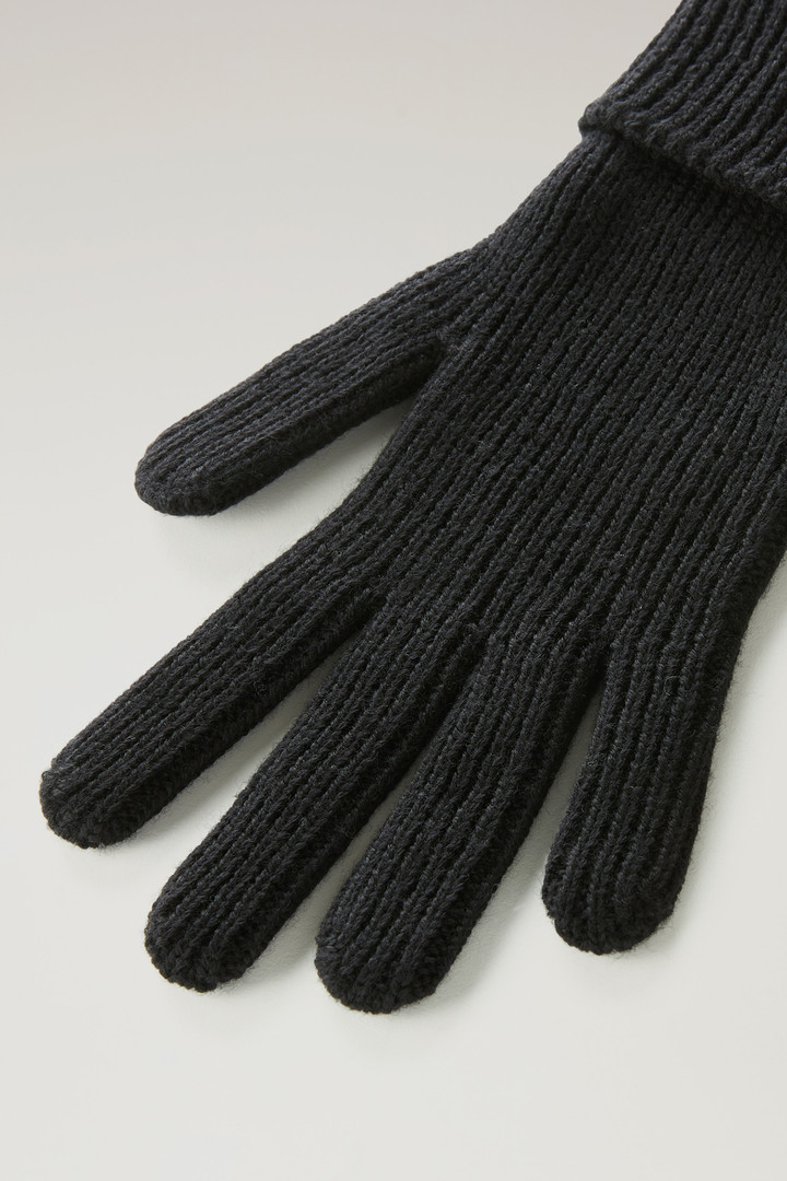 Ribbed Gloves in Pure Merino Virgin Wool Black photo 2 | Woolrich