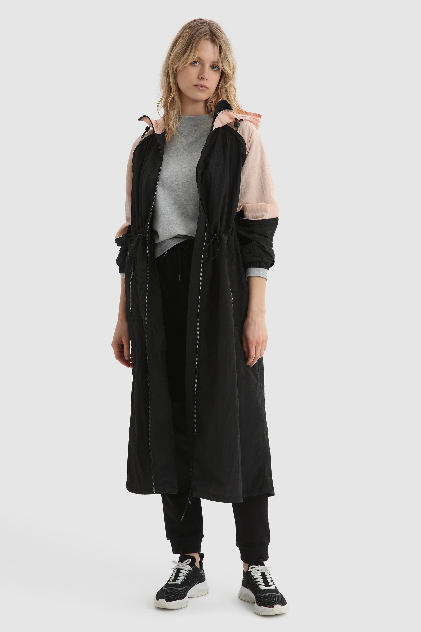Parka Meshoppen ultraleggero in nylon Nero photo 2 | Woolrich