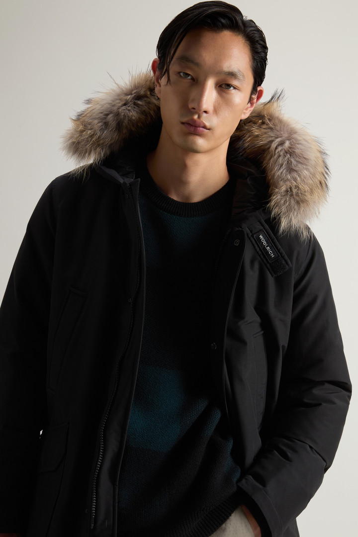 Daytona Parka in Ramar Cloth with Detachable Fur Black photo 4 | Woolrich