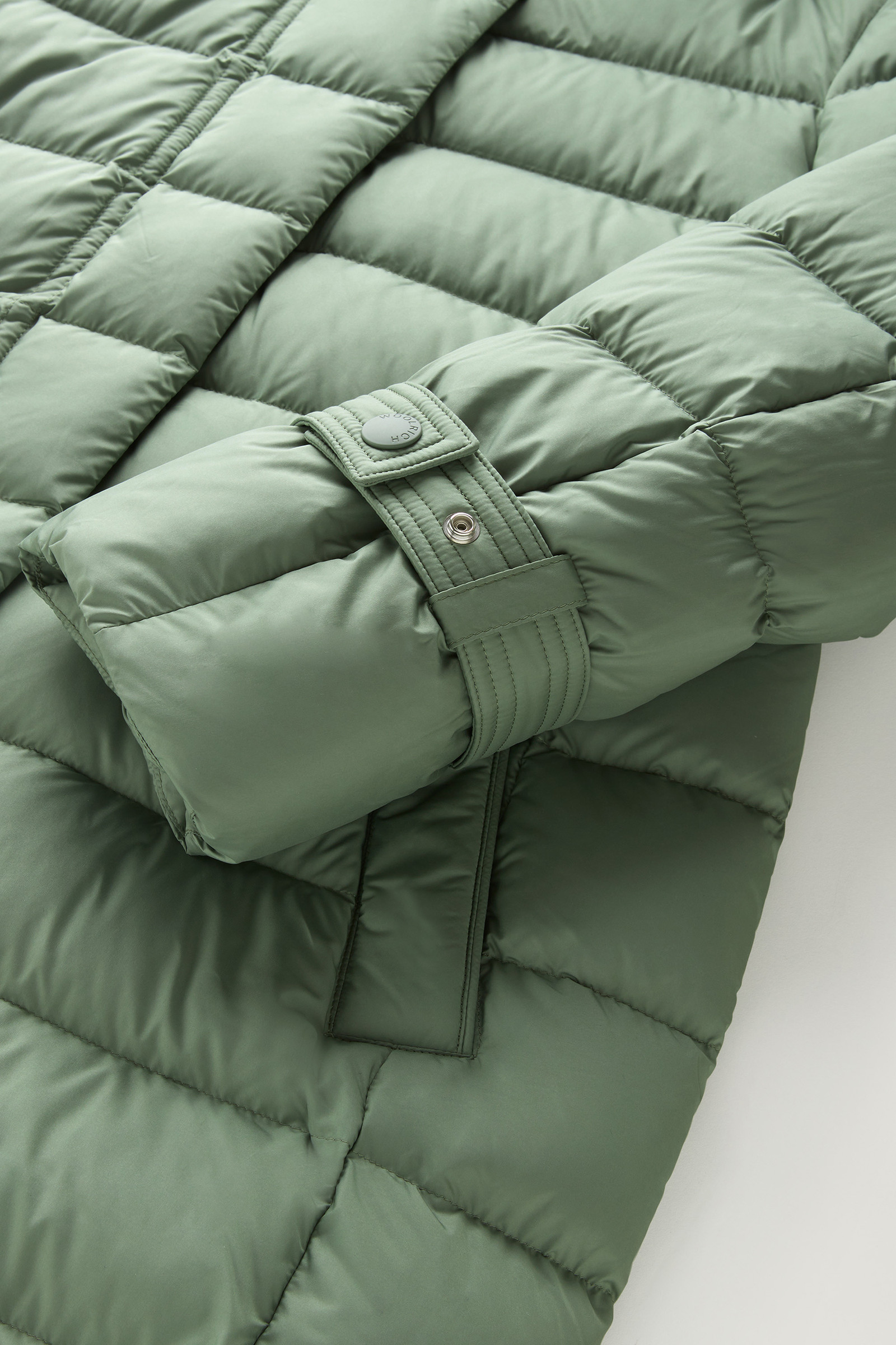 Lange Ellis Daunenjacke aus Mikrofaser grün photo 8 | Woolrich