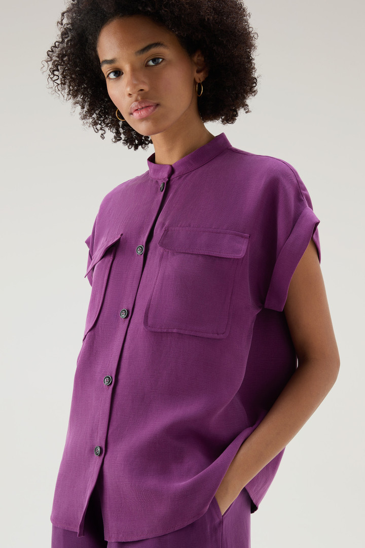 Shirt aus einer Leinen-Mischung mit kurzen Ärmeln Violett photo 4 | Woolrich
