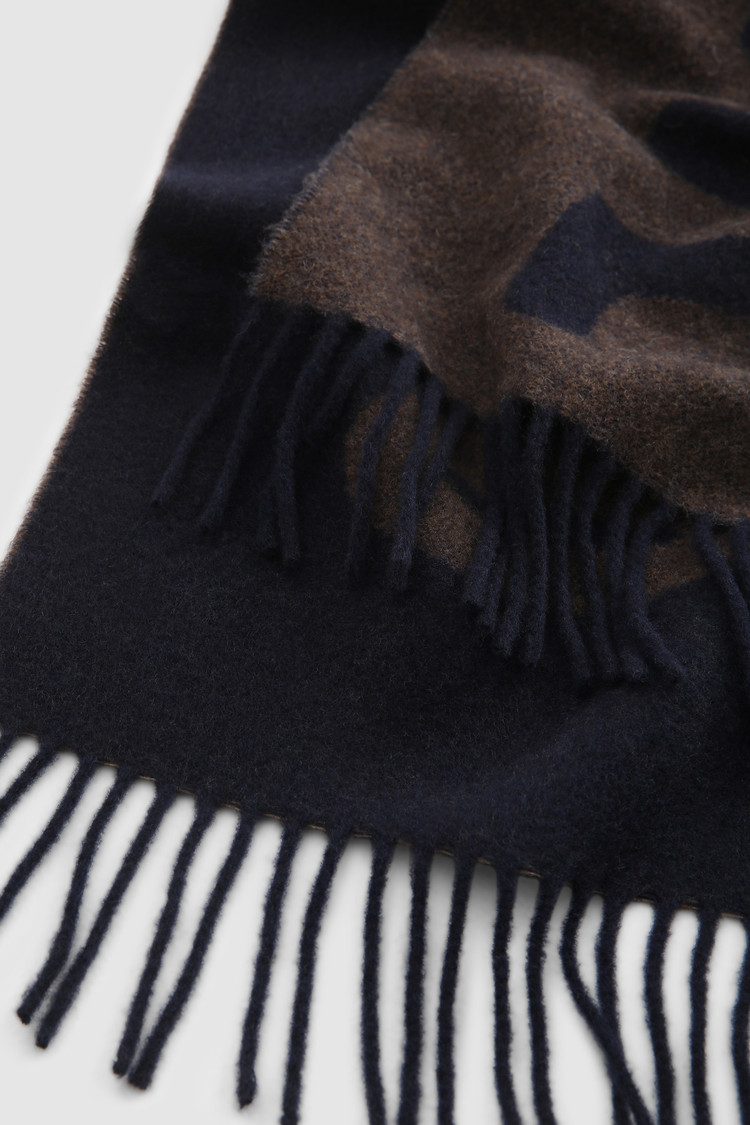 Pure virgin wool Scarf with maxi logo