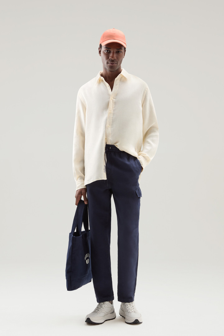 Pantalon cargo en coton et lin mélangés teint en pièce Bleu photo 2 | Woolrich