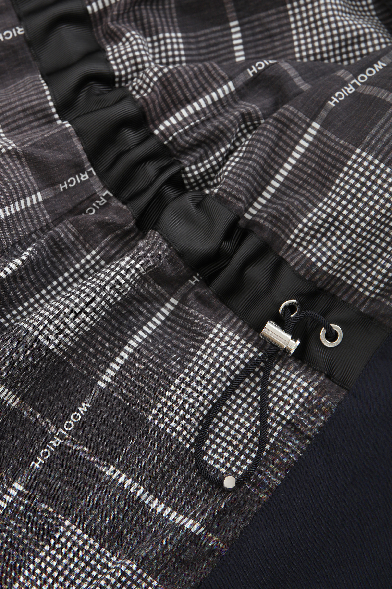 Havice Light Trench Coat with Printed Check Lining Blue photo 10 | Woolrich