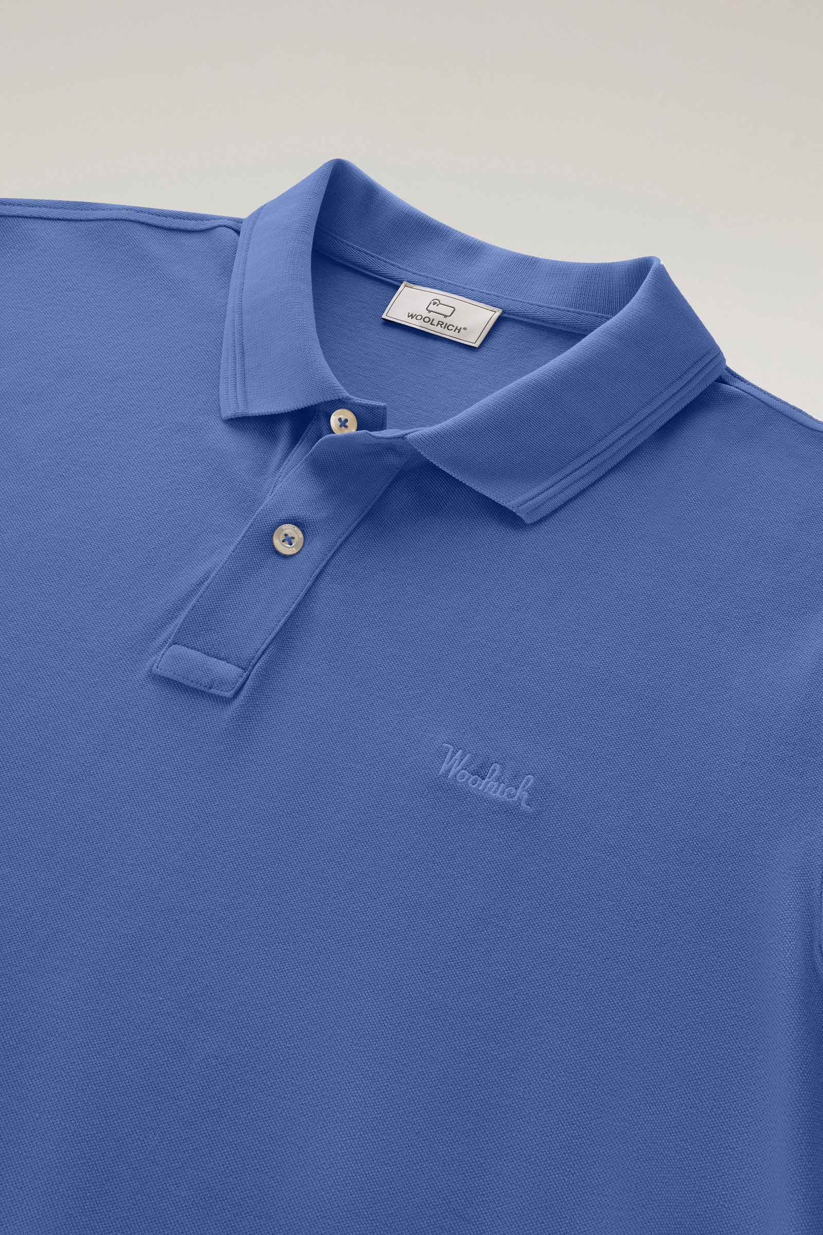 Polo Mackinack teñido en prenda de piqué de algodón elástico azul photo 6 | Woolrich