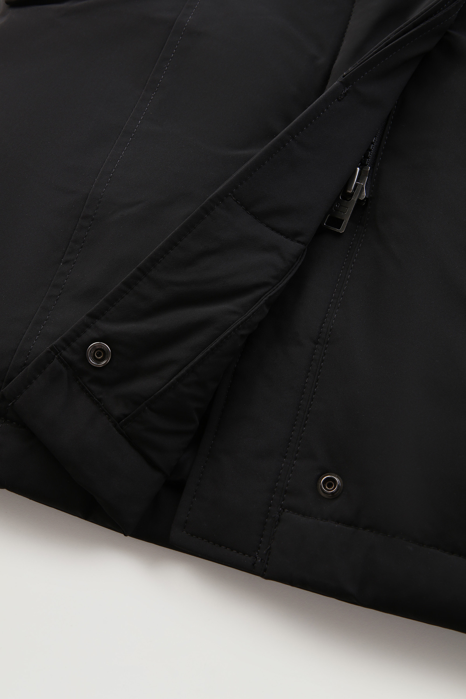 Arctic Parka in Urban Touch met afneembaar kasjmier bontrandje zwart photo 8 | Woolrich