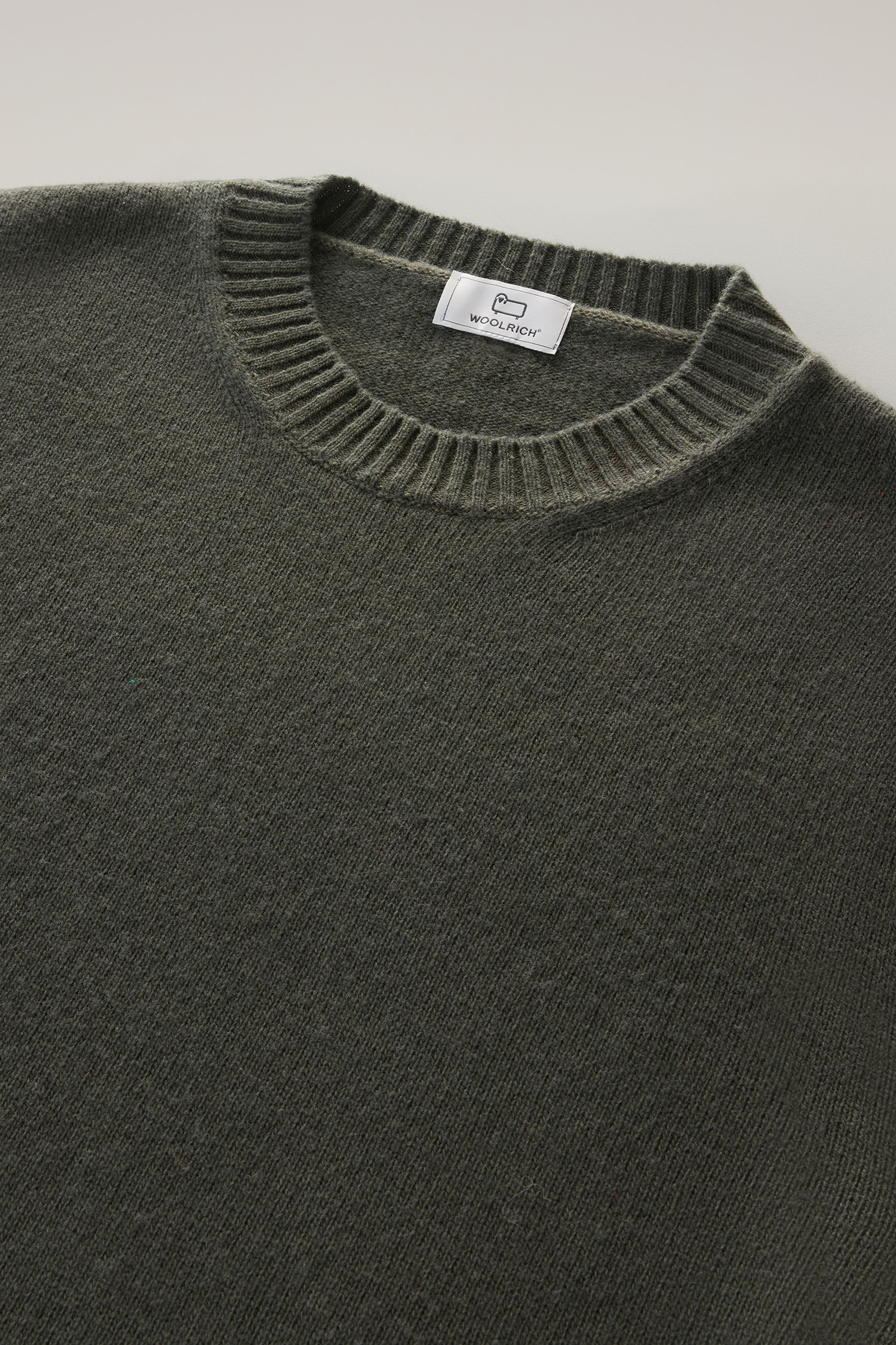 Men's Garment-dyed Crewneck in Pure Virgin Wool Green | Woolrich USA
