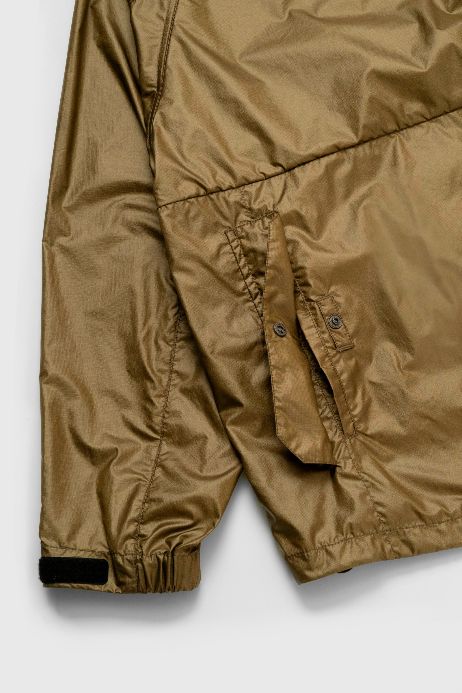 Fisherman Anorak in Pertex® Quantum Green photo 9 | Woolrich