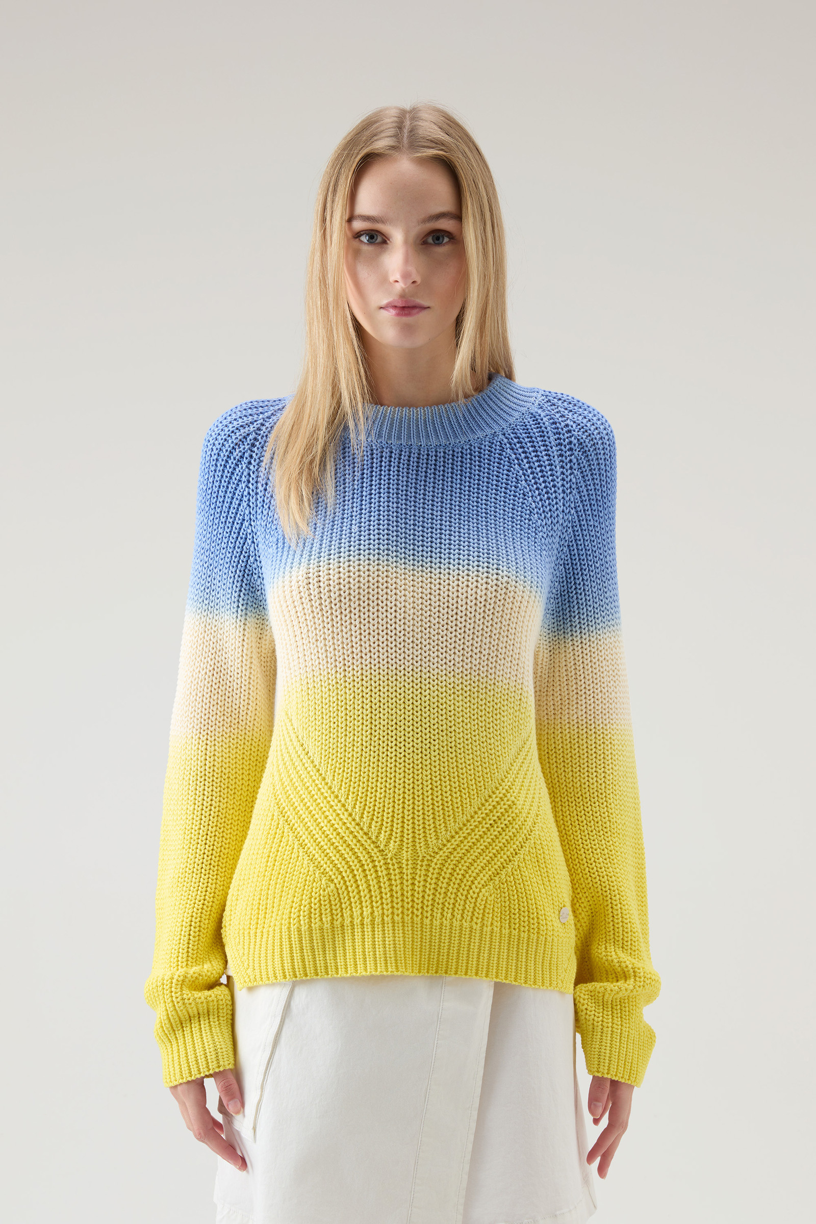 Women's Garment-Dyed Crewneck Sweater in Pure Cotton Blue | Woolrich CH