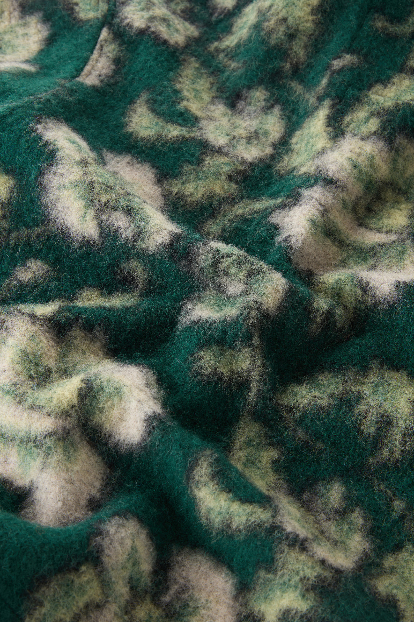 Gentry Overshirt in Wool Blend Green photo 8 | Woolrich