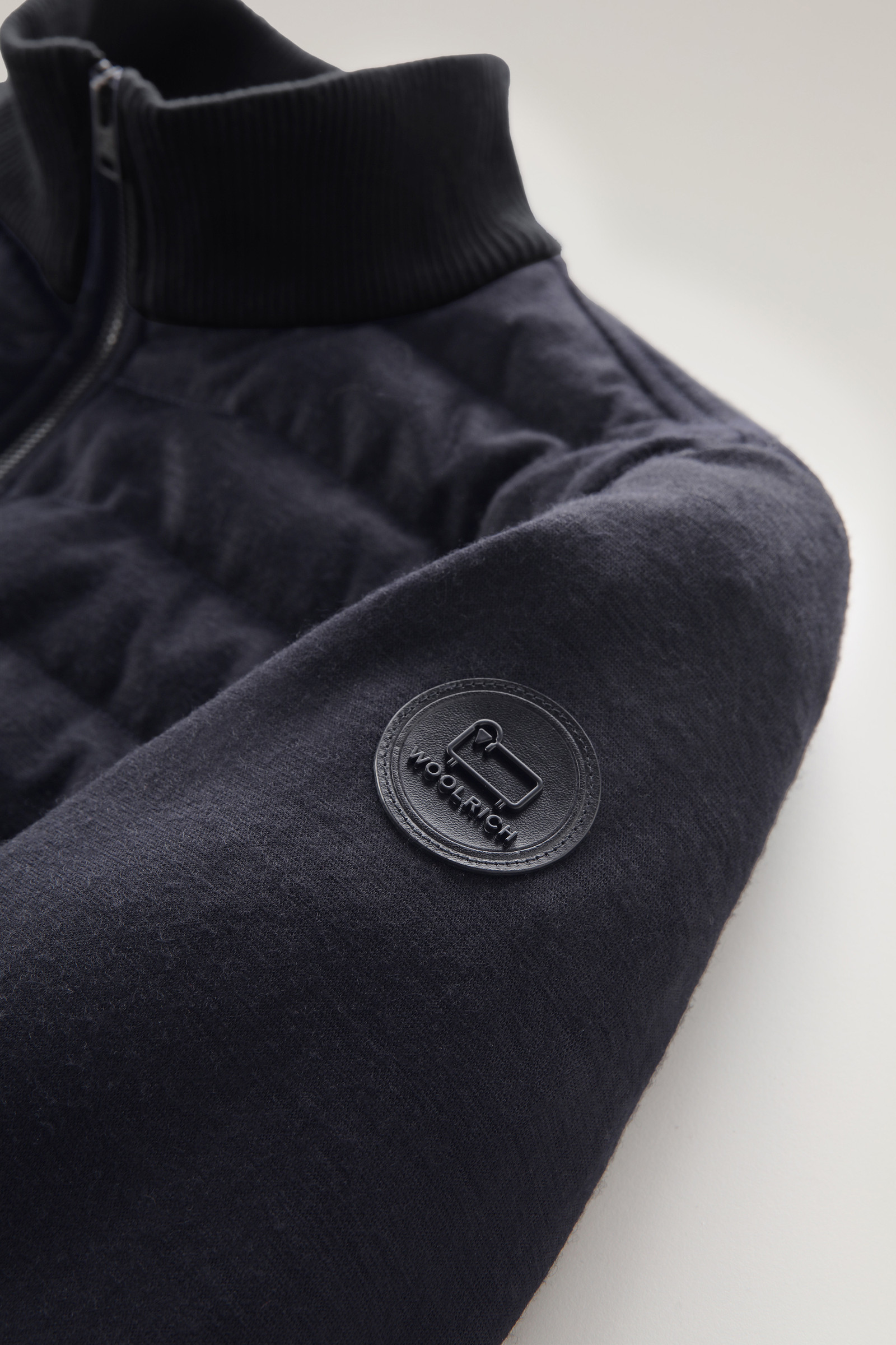Felpa Luxe trapuntata con zip blu photo 7 | Woolrich