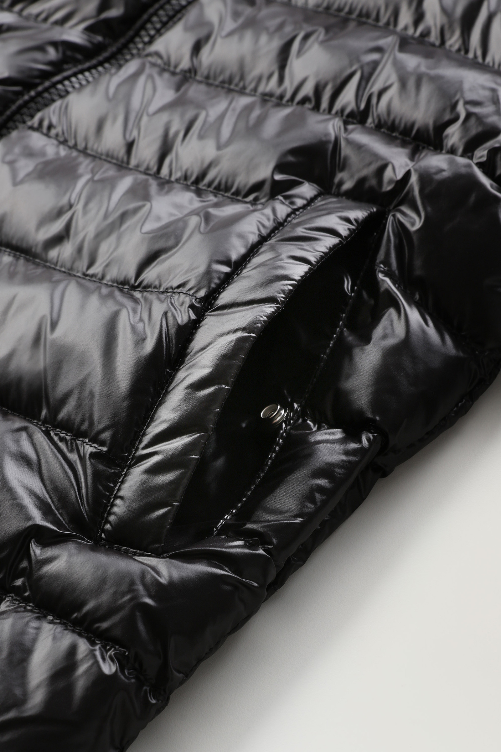 Piumino Sundance da bambina in nylon lucido nero photo 6 | Woolrich