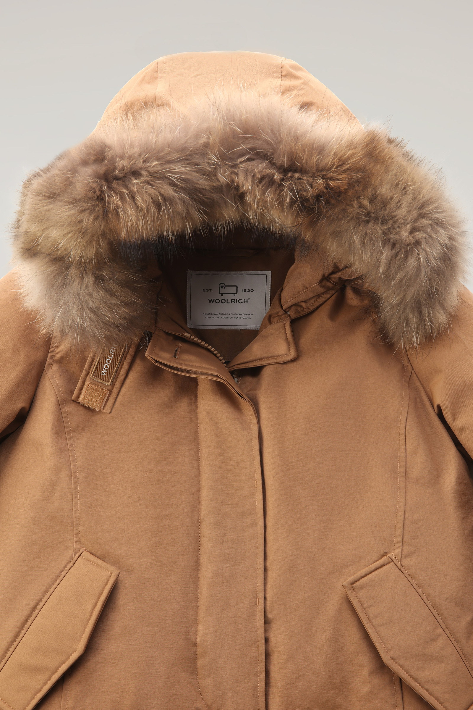 Short Arctic Parka in Ramar Cloth with Detachable Fur Brown photo 6 | Woolrich