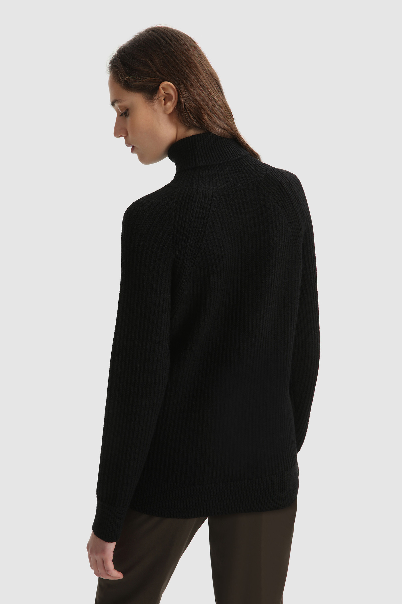 Ribbed Turtleneck Sweater in virgin merino wool Black photo 4 | Woolrich