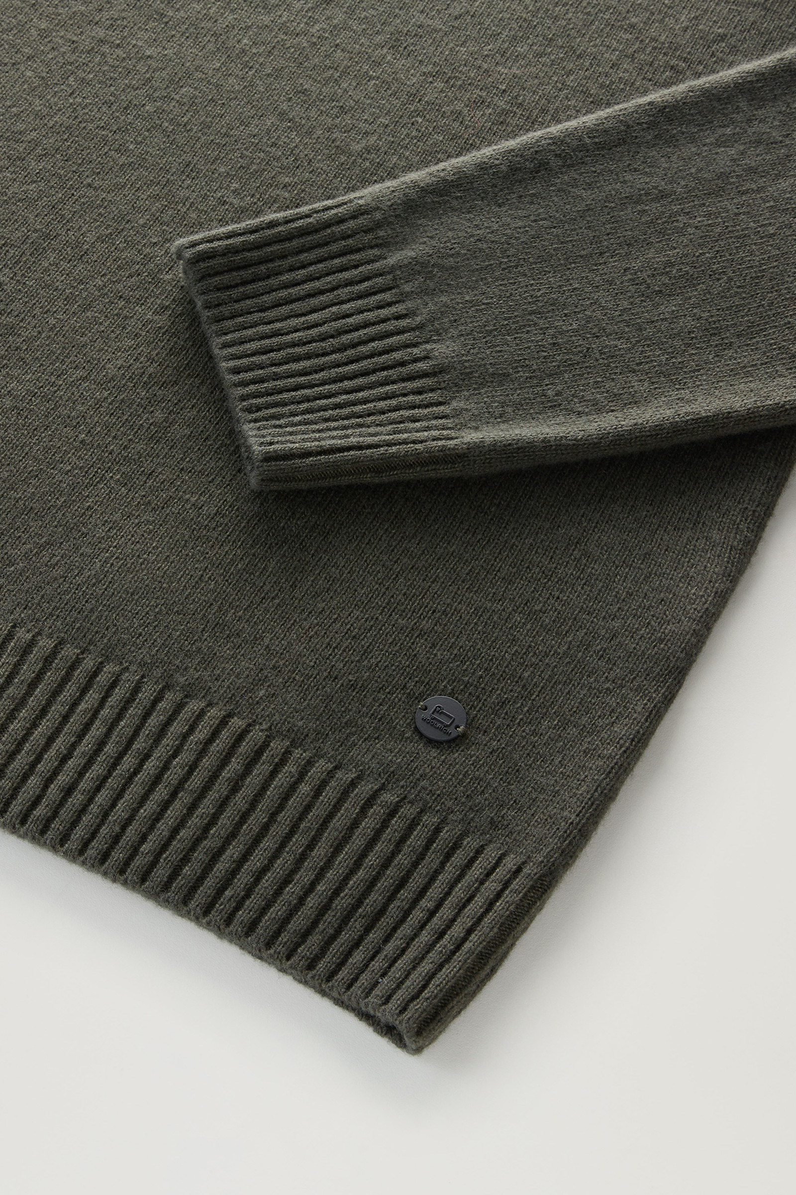 Garment-dyed Crewneck in Pure Virgin Wool Green photo 7 | Woolrich