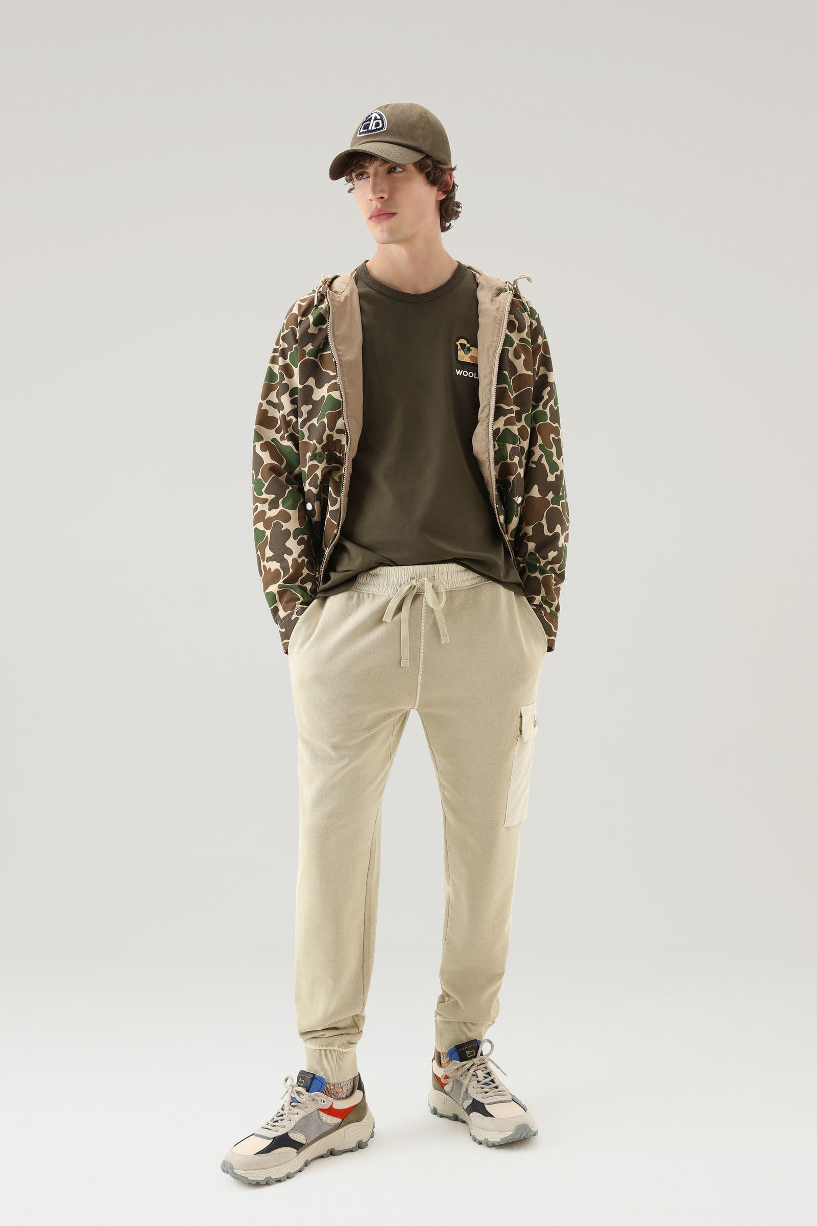 T-shirt aus reiner Baumwolle mit Camouflage-Schaflogo grün photo 2 | Woolrich