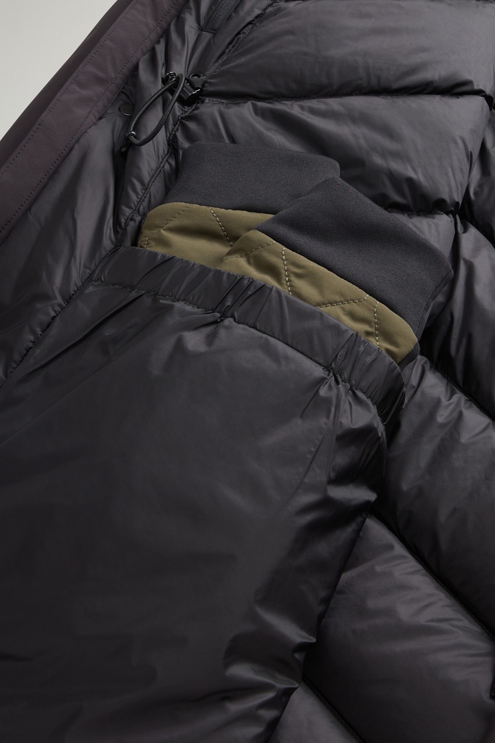 Mountain Parka in Stretch Nylon Black photo 11 | Woolrich