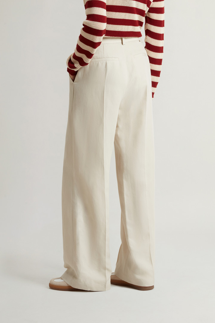 Garment-Dyed Linen-Blend Pants Beige photo 3 | Woolrich