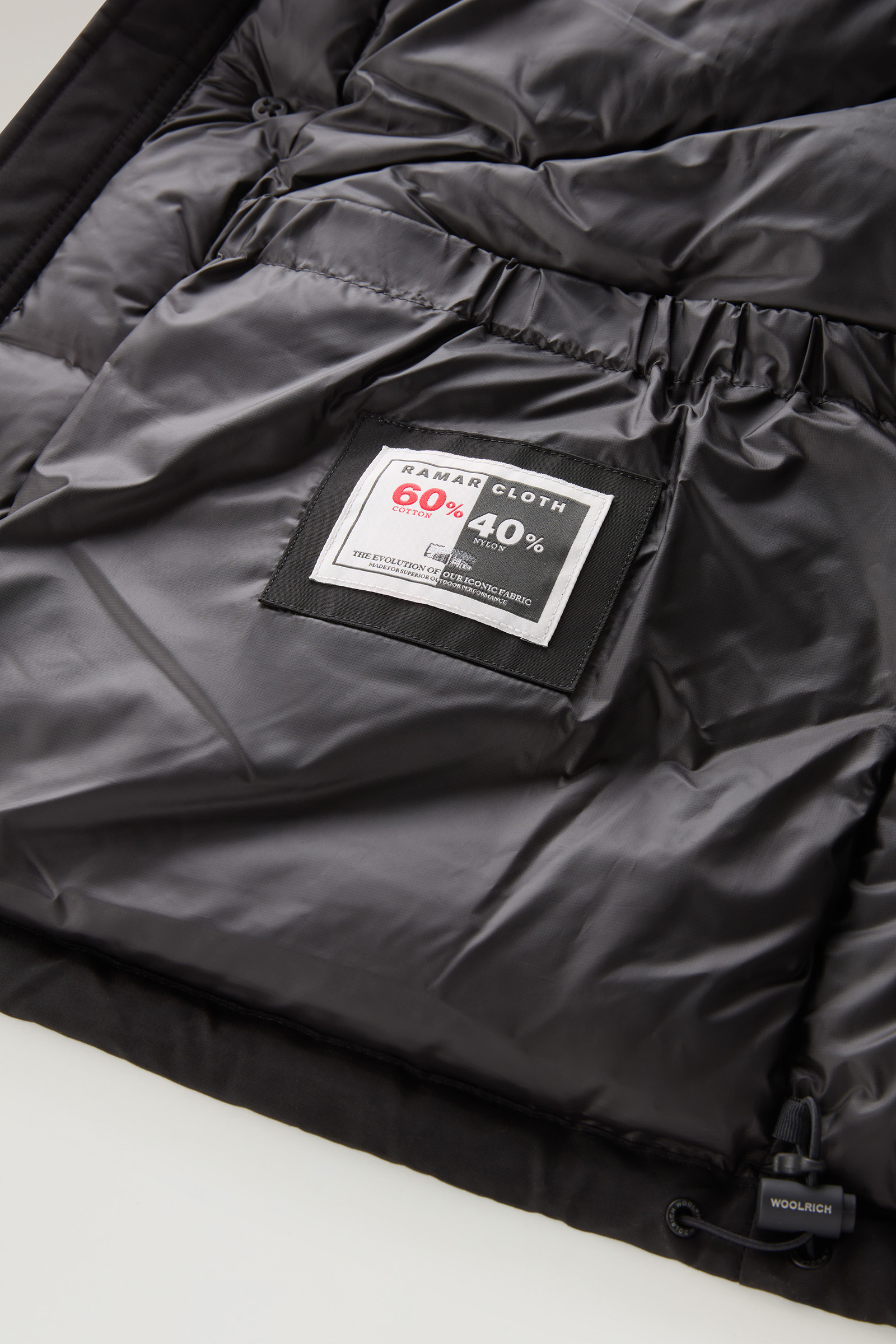 Arctic Anorak aus Ramar Cloth schwarz photo 9 | Woolrich